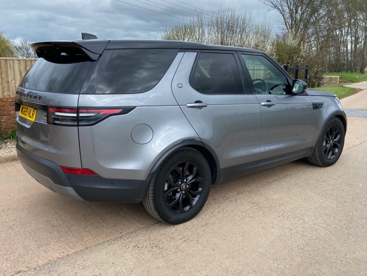 Land Rover Discovery SE Commercial SDV6 306hp