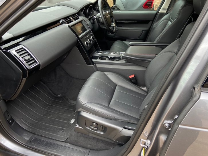Land Rover Discovery SE Commercial SDV6 306hp