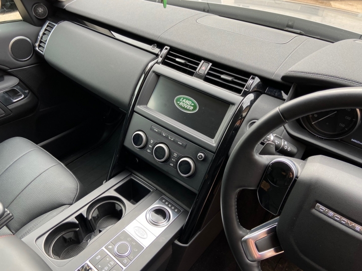 Land Rover Discovery SE Commercial SDV6 306hp
