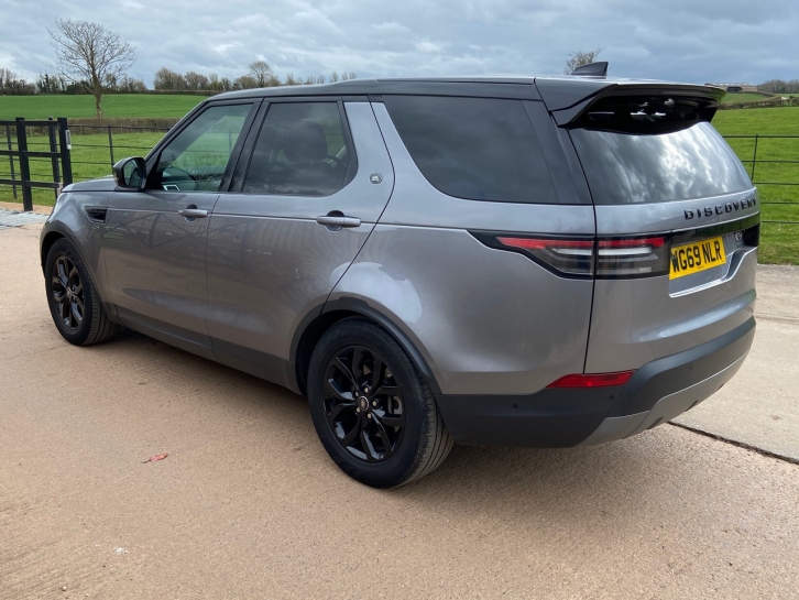 Land Rover Discovery SE Commercial SDV6 306hp