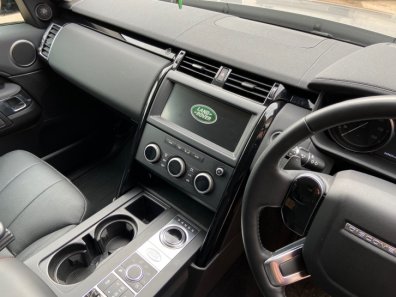 Land Rover Discovery SE Commercial SDV6 306hp