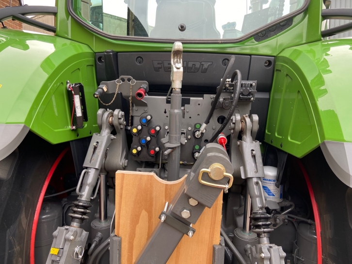 Fendt 724 Profi-Plus