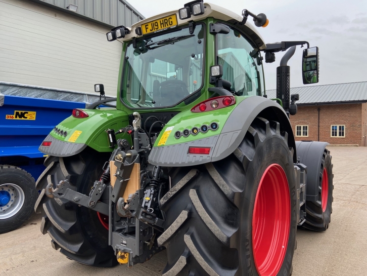 Fendt 724 Profi-Plus