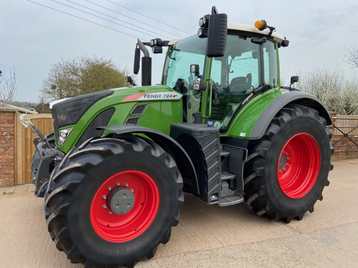 Fendt 724 Profi-Plus