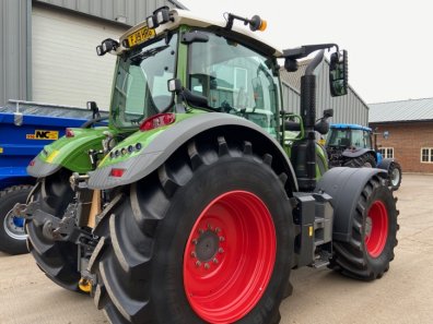 Fendt 724 Profi-Plus