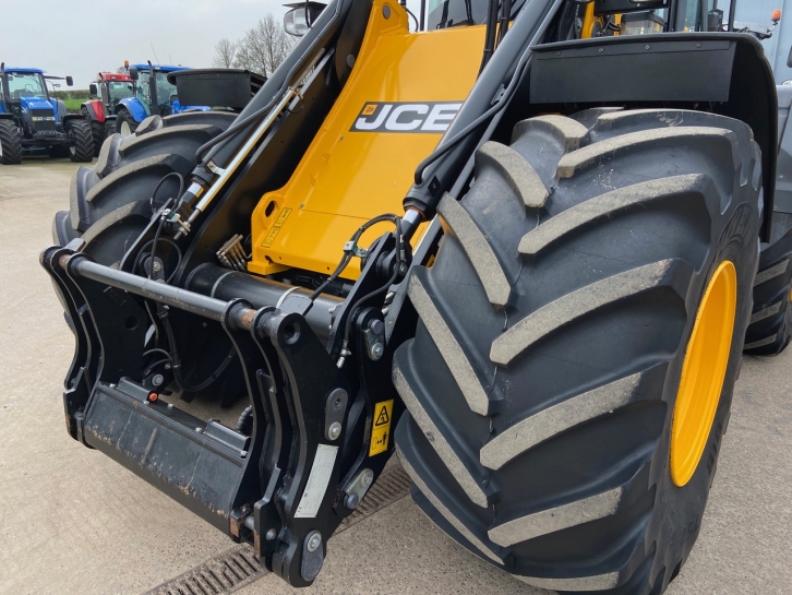 JCB 419S