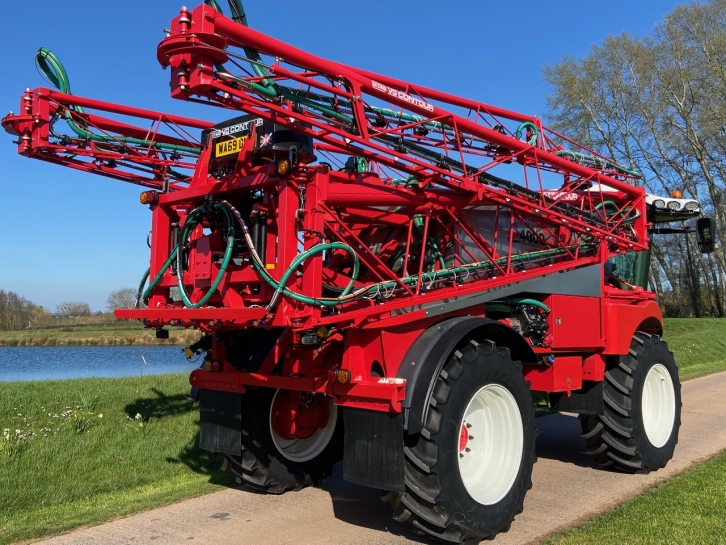 Bateman RB35 4000 LT tank