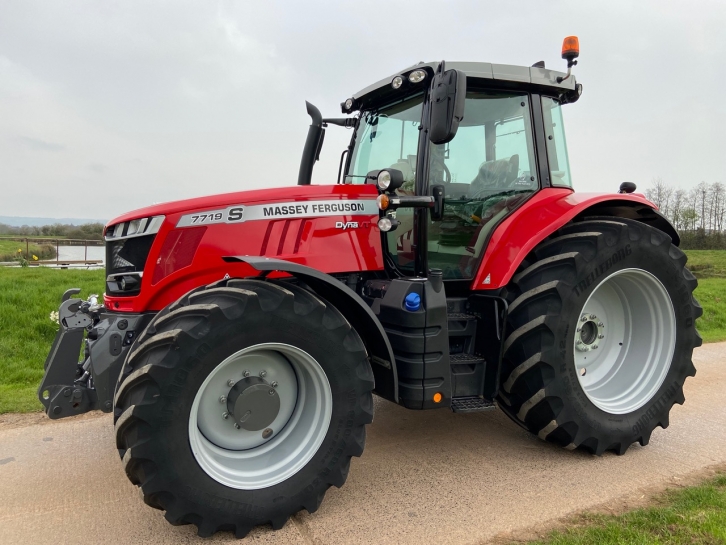 Massey Ferguson 7719S Exclusive