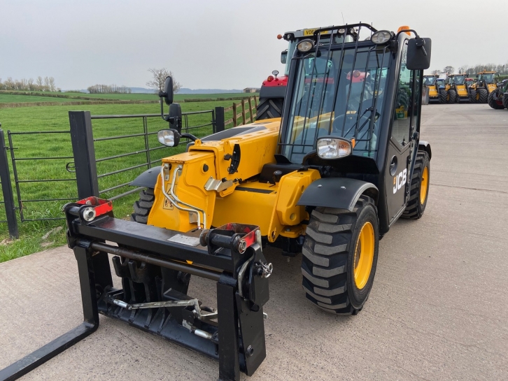JCB 525-60 Hi-Vis telescopic