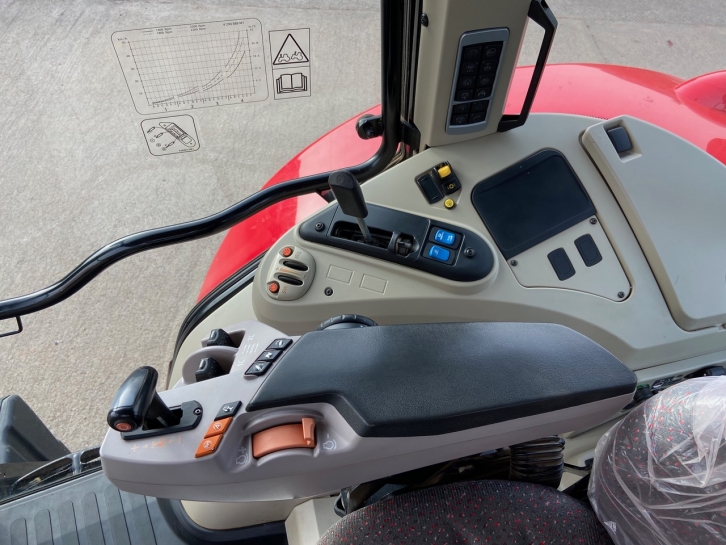Massey Ferguson 7618 Efficient