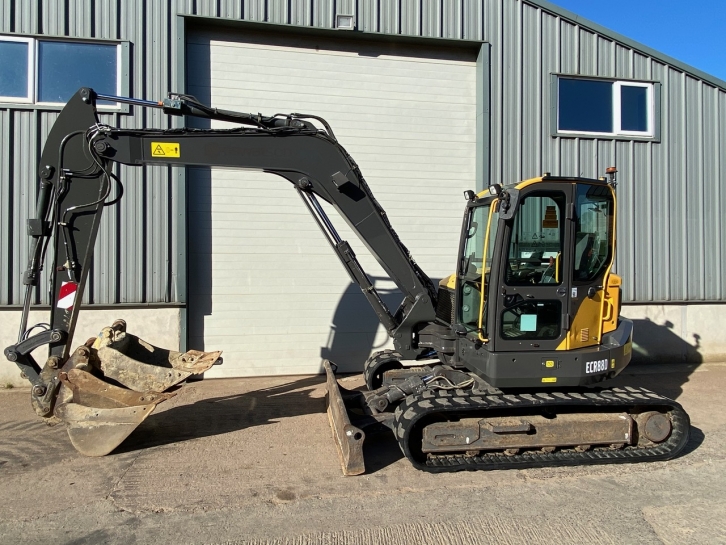 Volvo ECR88D excavator