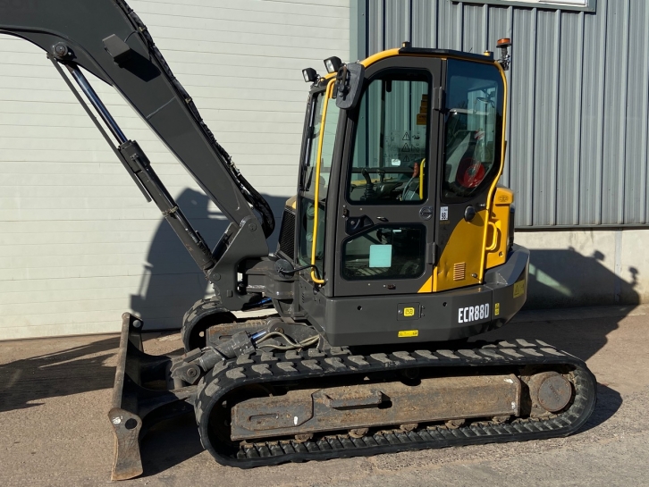 Volvo ECR88D excavator