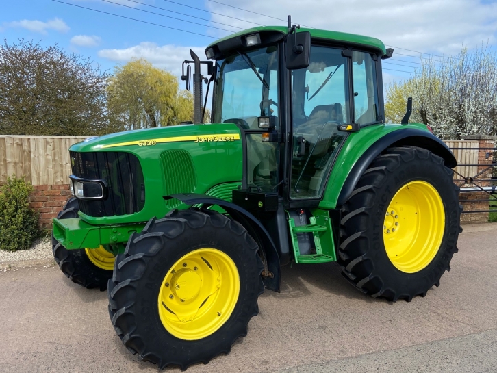 John Deere 6320SE