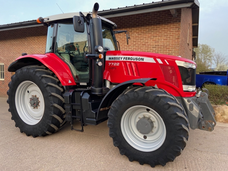 Massey Ferguson 7722 Efficient