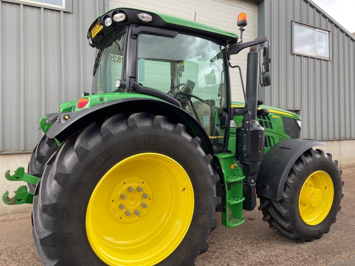 John Deere 6155R