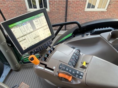 John Deere 6155R