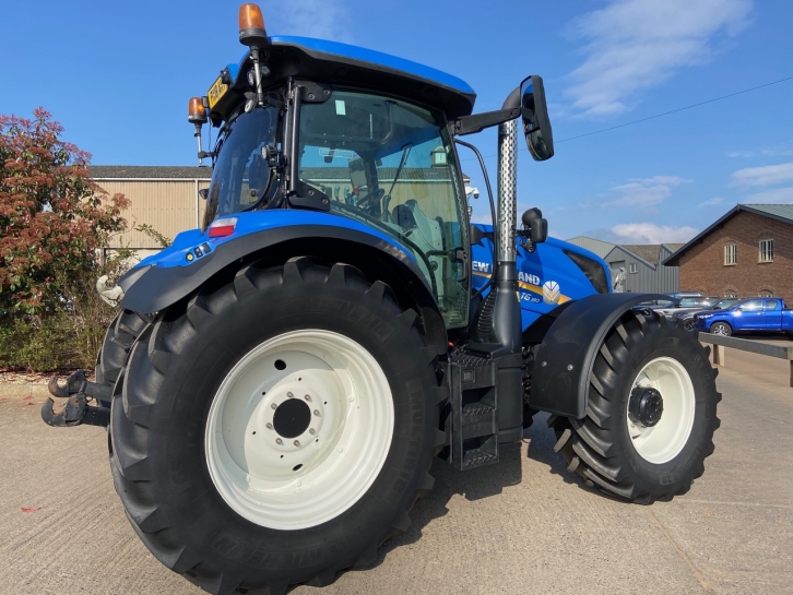 New Holland T6.180