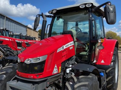 Massey Ferguson 5711S Efficient