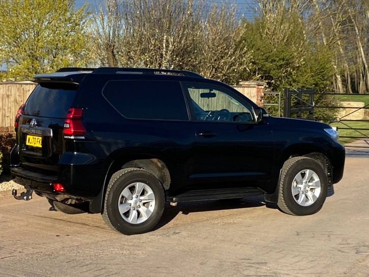 Toyota Landcruiser Commercial Active 2.8 diesel