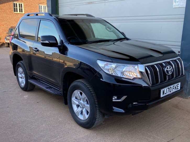 Toyota Landcruiser Commercial Active 2.8 diesel