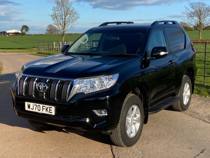 Toyota Landcruiser Commercial Active 2.8 diesel