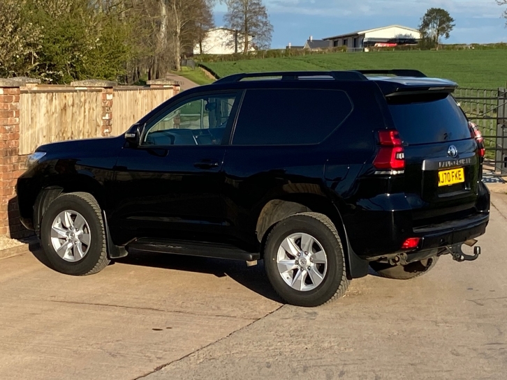 Toyota Landcruiser Commercial Active 2.8 diesel