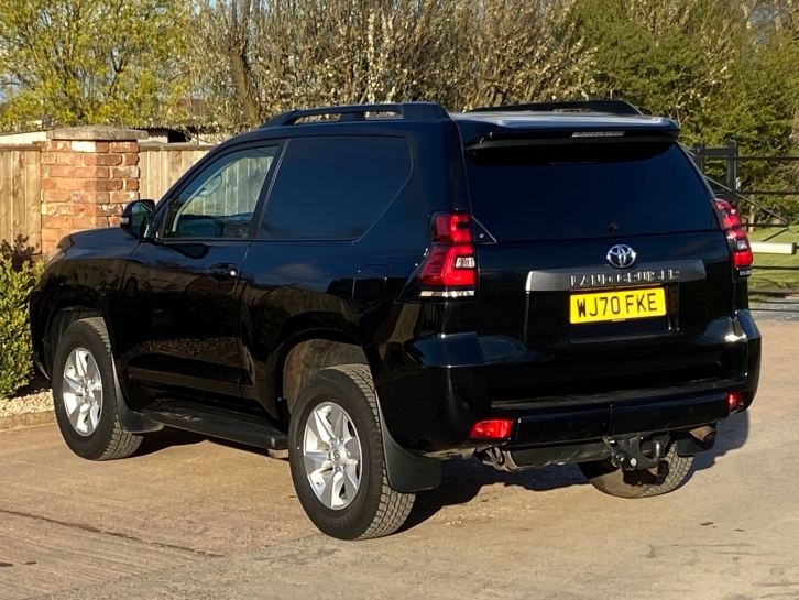 Toyota Landcruiser Commercial Active 2.8 diesel