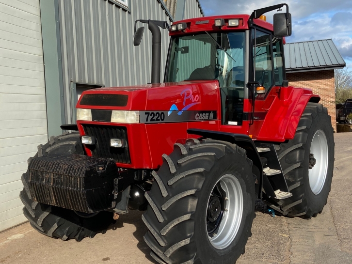 Case 7220 Pro