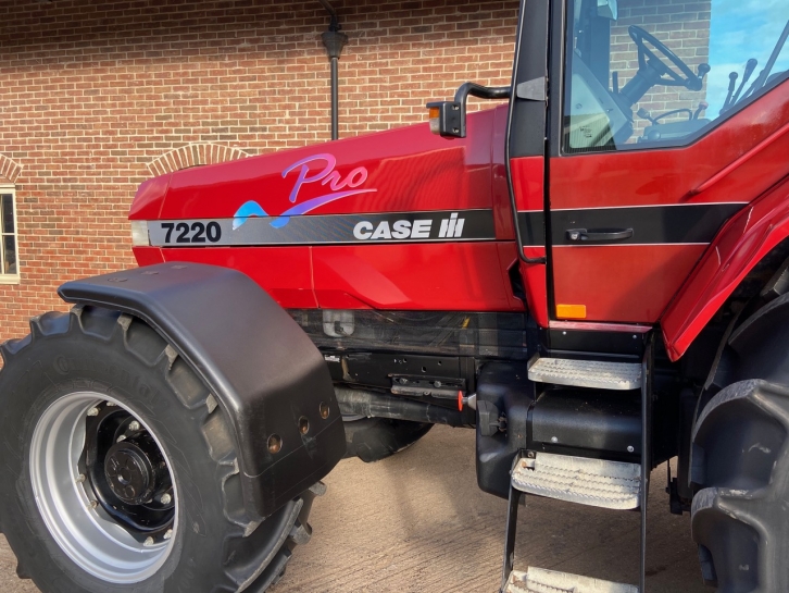 Case 7220 Pro