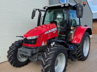 Massey Ferguson 5711S Efficient