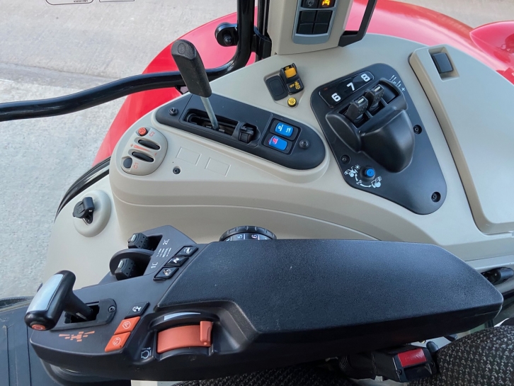 Massey Ferguson 7718S Efficient