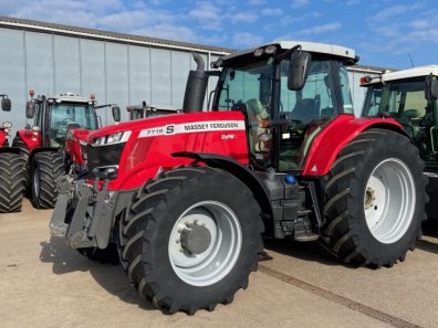 Massey Ferguson 7718S Efficient