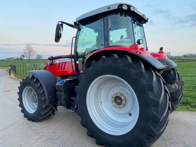 Massey Ferguson 7718S Efficient