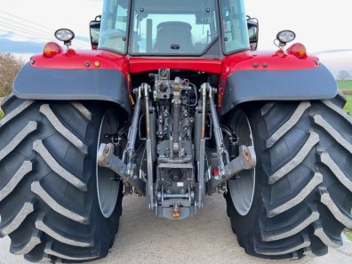 Massey Ferguson 7718S Efficient