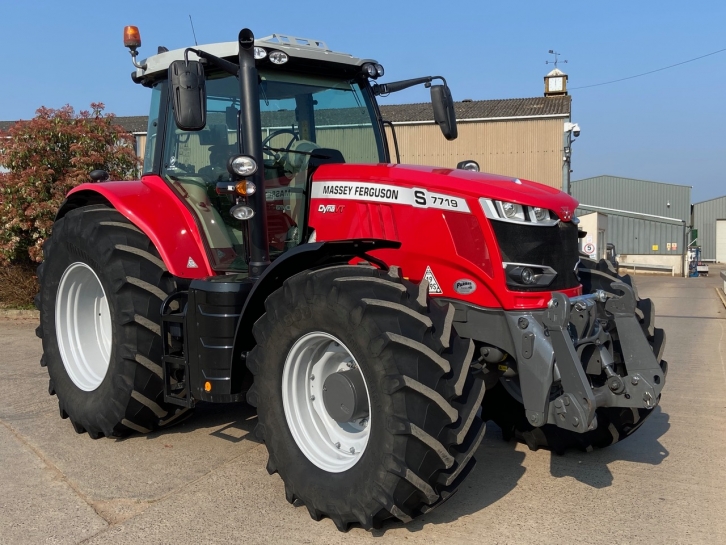 Massey Ferguson 7719S Exclusive