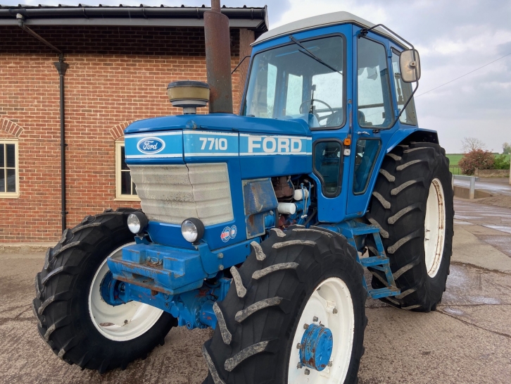 Ford 7710