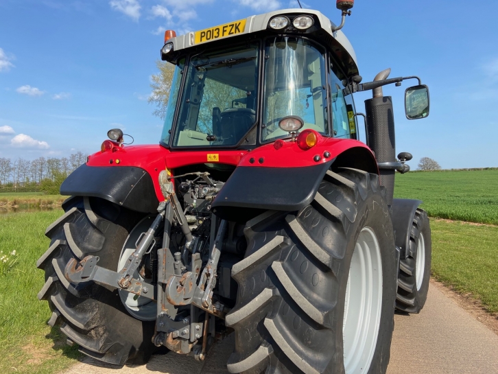 Massey Ferguson 7616 Efficient