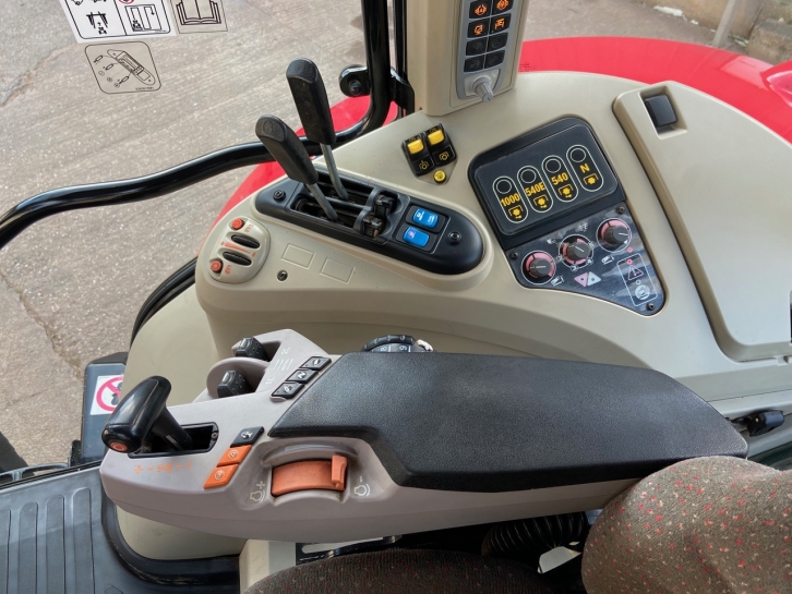 Massey Ferguson 7616 Efficient