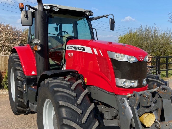 Massey Ferguson 7616 Efficient