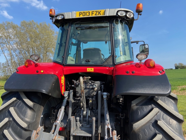Massey Ferguson 7616 Efficient