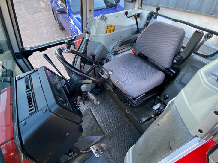 Massey Ferguson 390T