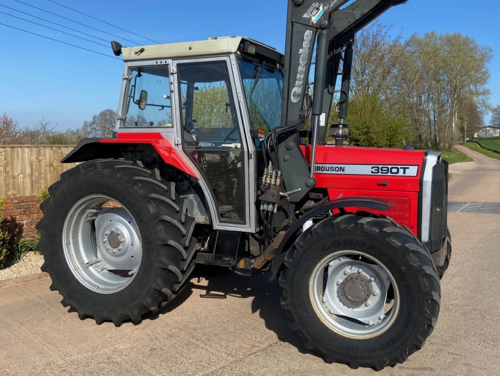 Massey Ferguson 390T