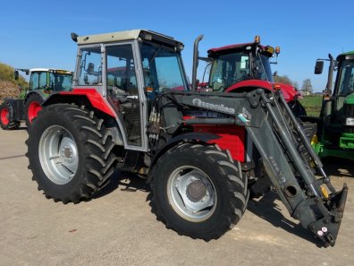 Massey Ferguson 390T