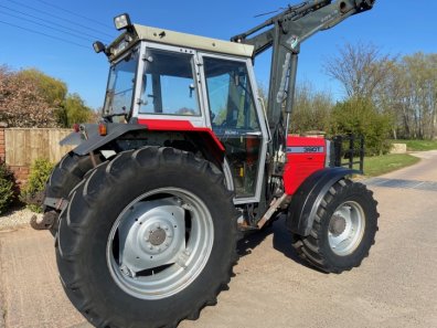Massey Ferguson 390T
