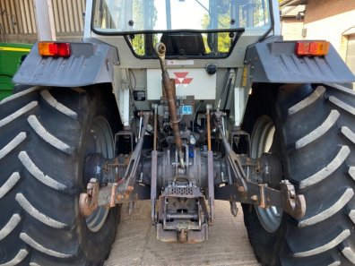 Massey Ferguson 390T