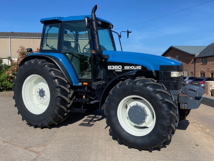 New Holland 8360