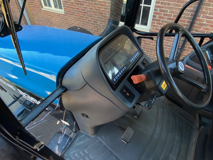 New Holland 8360