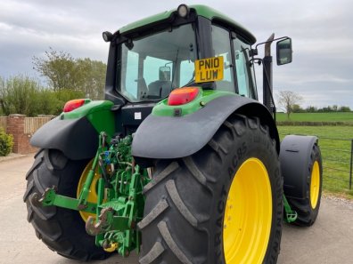 John Deere 6630