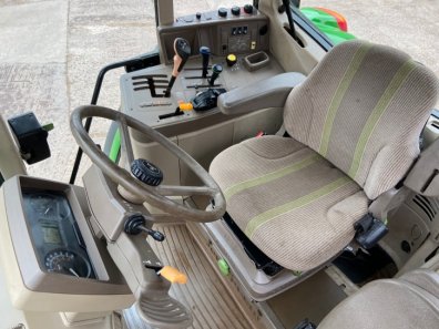 John Deere 6630