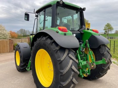 John Deere 6630
